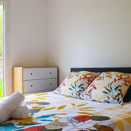 Le Jardin Elegant & Cosy, Pour 6 Personnes, Animaux Admis